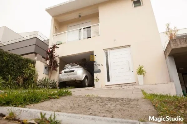Casa com 3 dormitórios, suíte com closet e piscina no Condomínio Cinque Terre - Pilar Imóveis