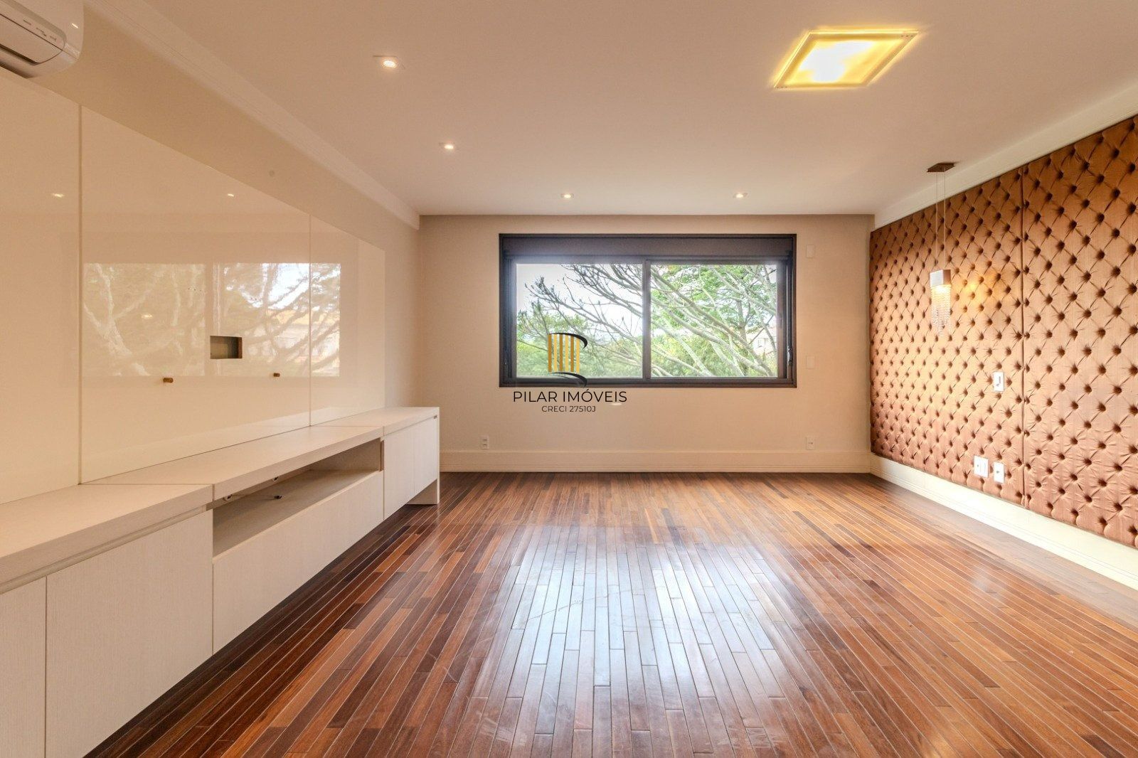 Alto Padrão no TERRAZAS: 4 Suítes, 312m² e Vista Incrível para a Natureza
