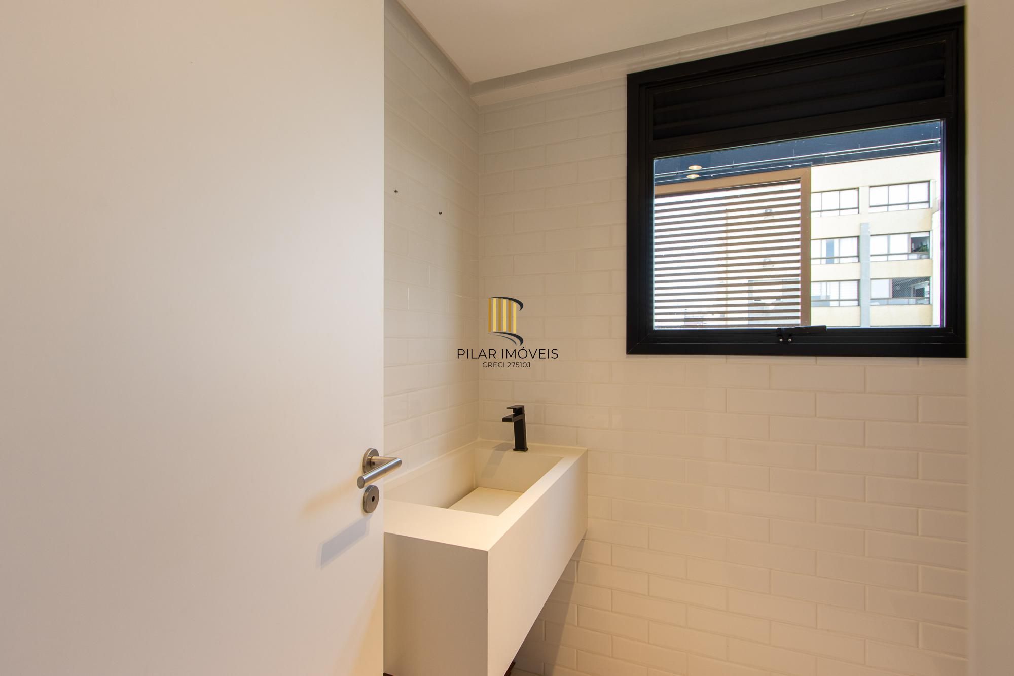 Apartamento 2 dormitórios no bairro Passo da Areia