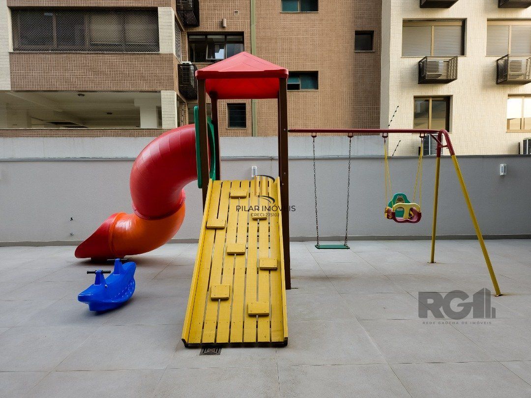 Apartamento com 145m² e 3 dormitórios no bairro Tristeza em PORTO ALEGRE para Comprar