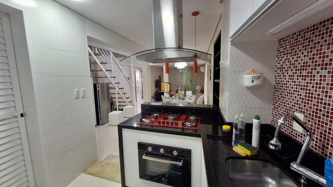 Sobrado comercial ou residencial, mobiliado, no Centro Histórico, com 2 quartos