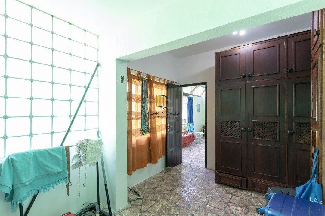 Casa para Venda - 182m², 4 dormitórios, sendo 1 suites, 4 vagas - Jardim Isabel