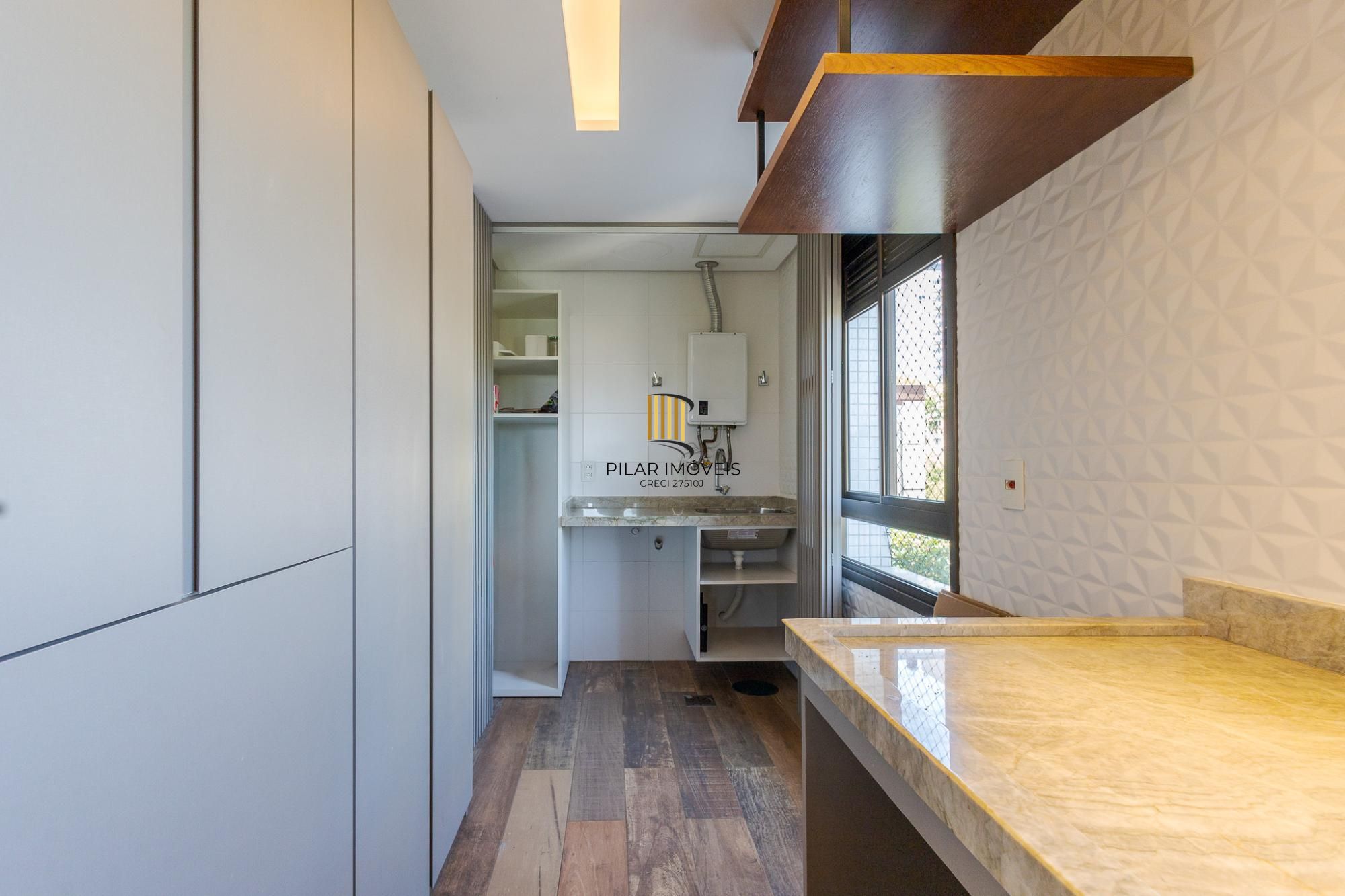 Apartamento 2 dormitórios no Petrópolis