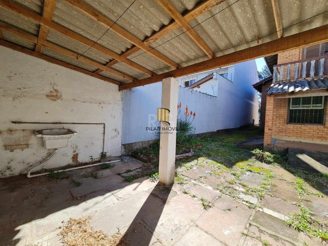 Casa para Venda - 220m², 3 dormitórios, Nonoai