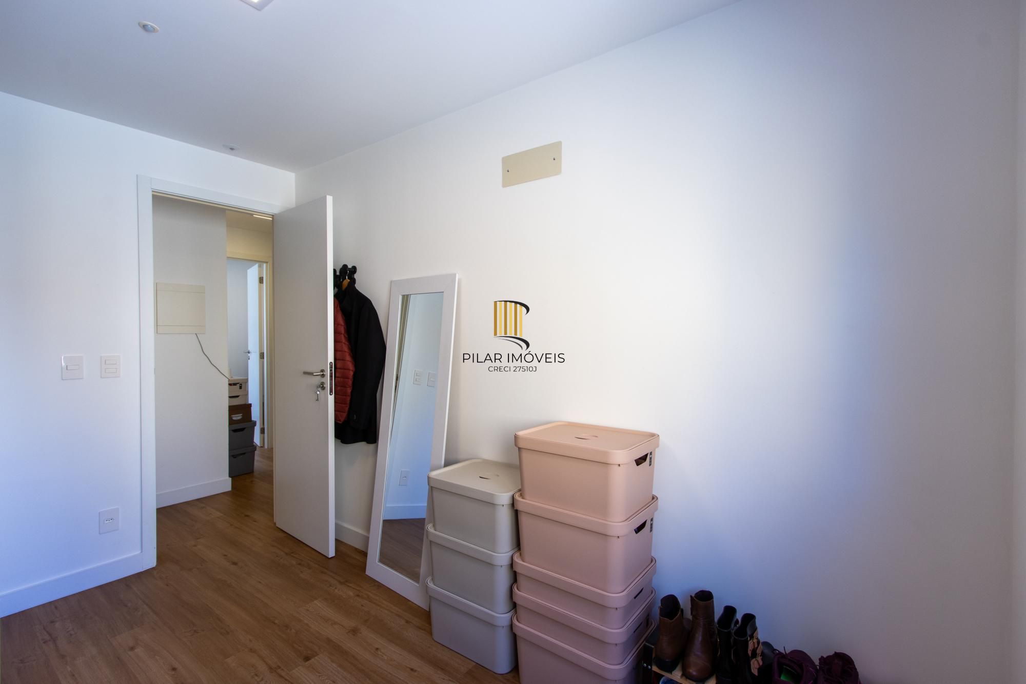 Casa em Condomínio Fechado