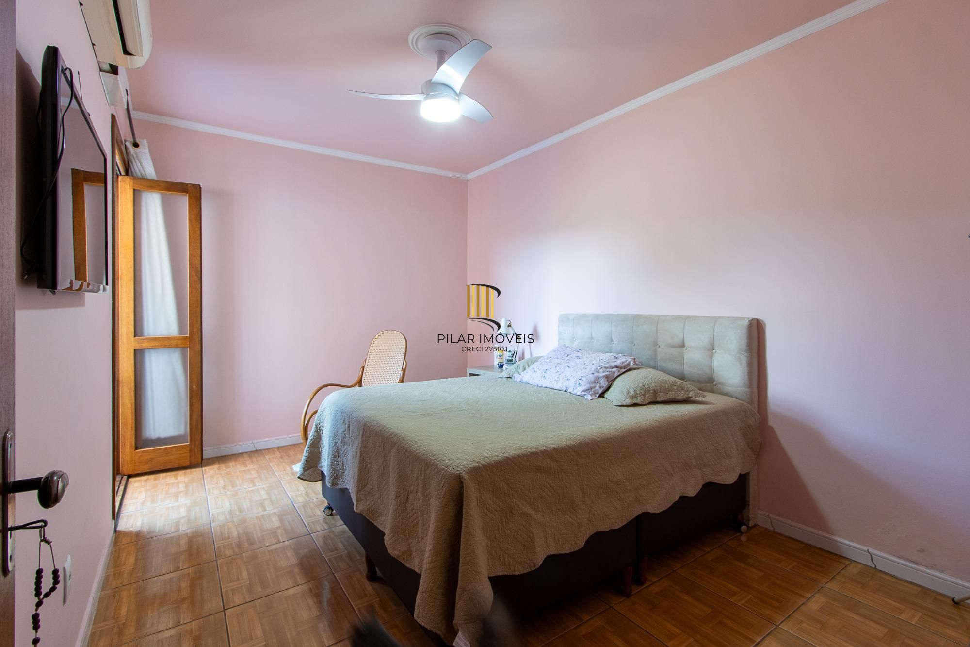 Apartamento de 2 dormitórios no bairro Medianeira.