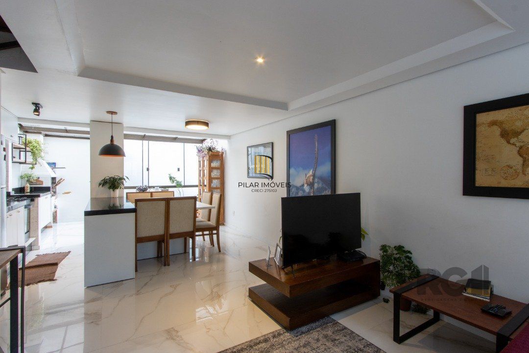 Sobrado com 148,45m², com 2 quartos, suíte, área gormet, vista para o Guaíba, na Vila Conceição.