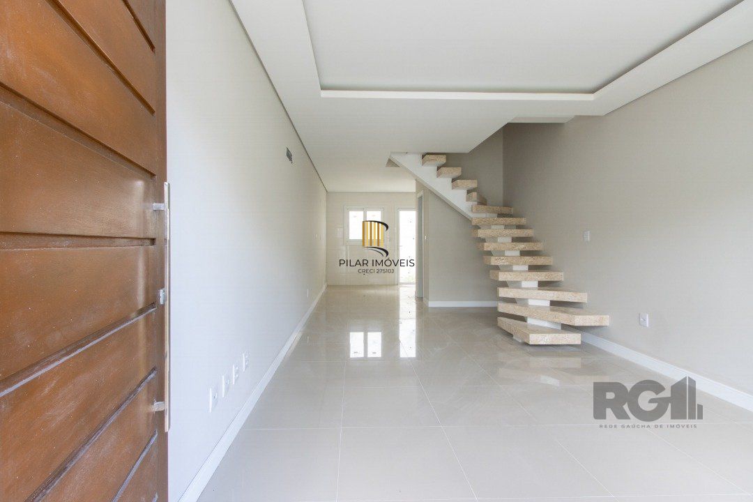 Casa de Condomínio 2 dormitórios no bairro Cristal