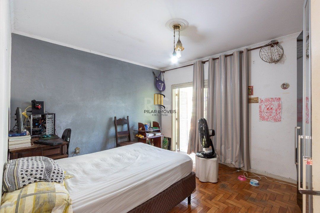 Casa para Venda - 280m², 3 dormitórios, sendo 1 suites, 2 vagas - Nonoai