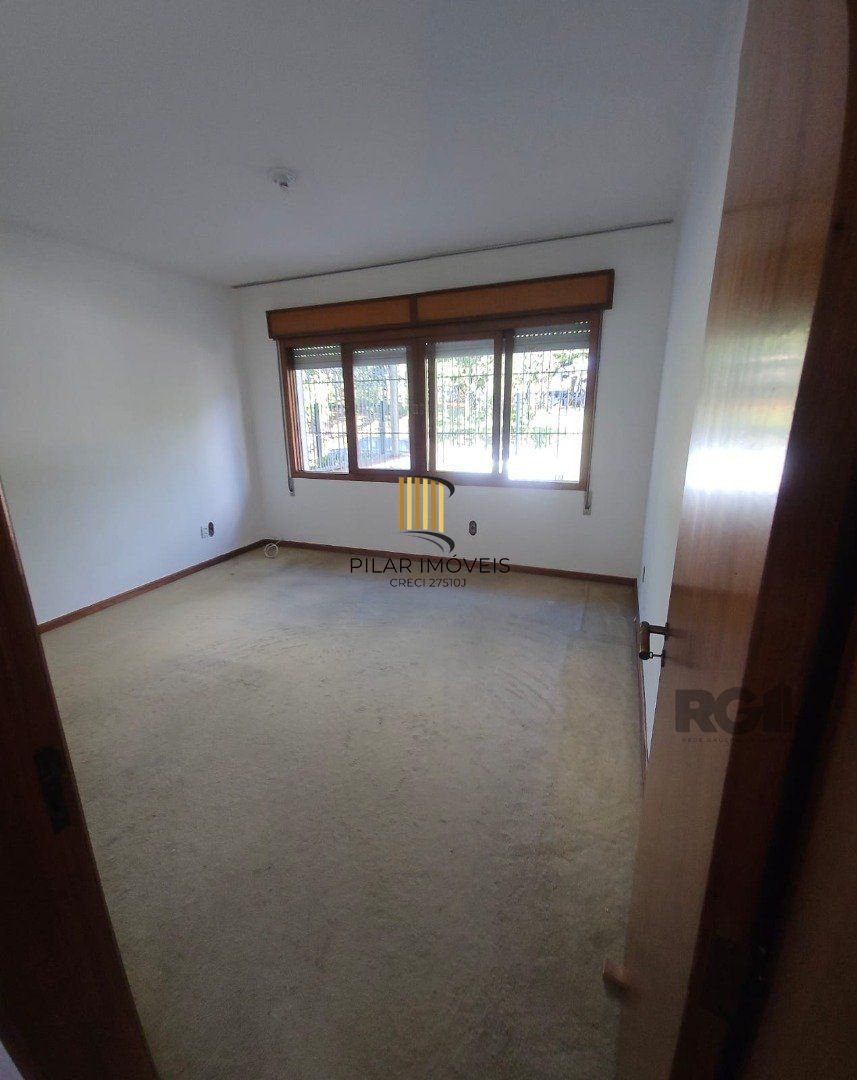 Casa 4 dormitórios no bairro Jardim Sabará