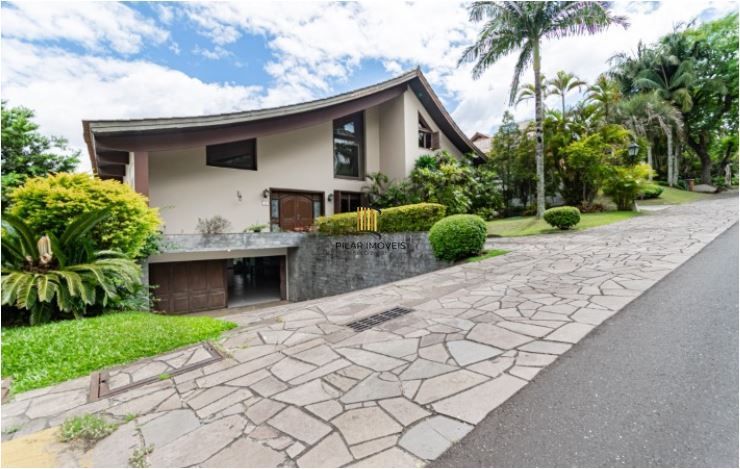 Casa em Condomínio à venda com 5 dormitórios, 565m² e 4 vagas no Condominio Jardim do Sol, Zona Sul de Porto Alegre