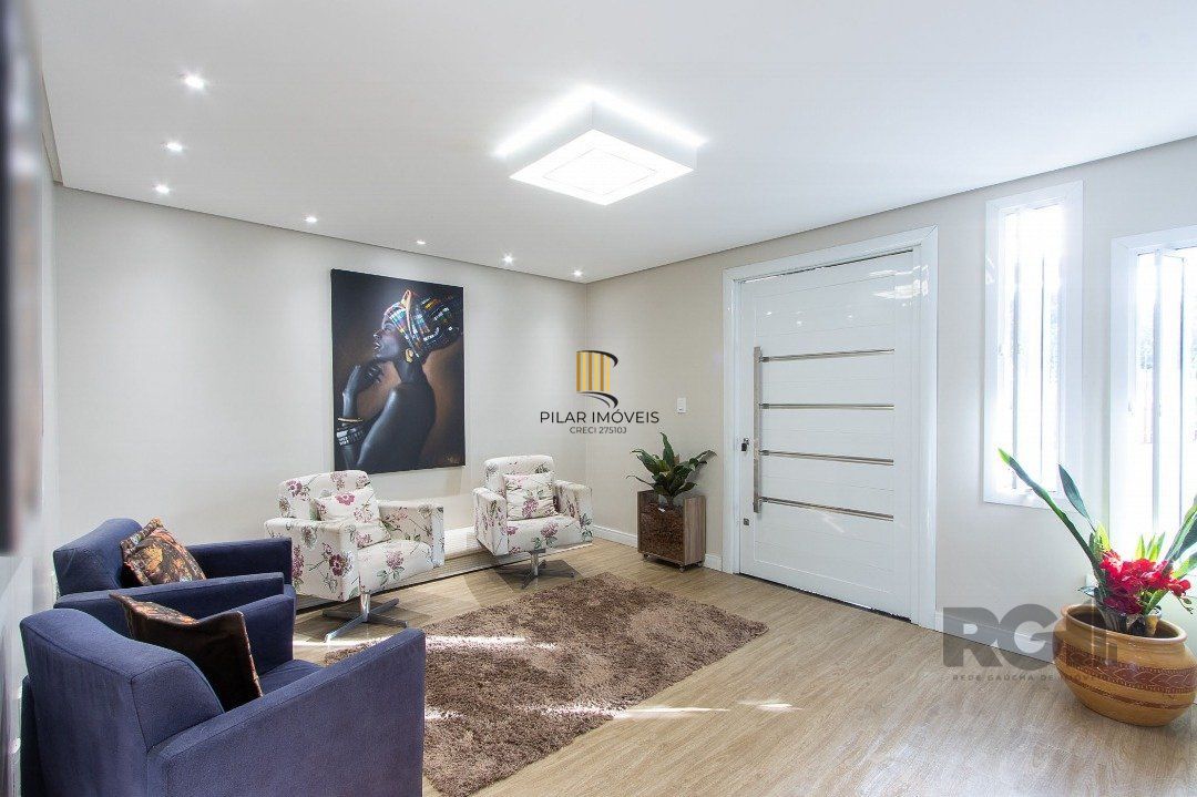 Casa 6 dormitórios no bairro Cristal