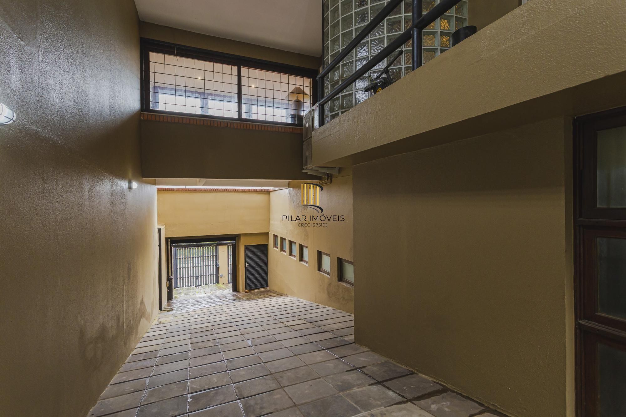 Casa semi-mobiliada na Vila Assunção com vista deslumbrante para o Guaíba e Veleiros do Sul