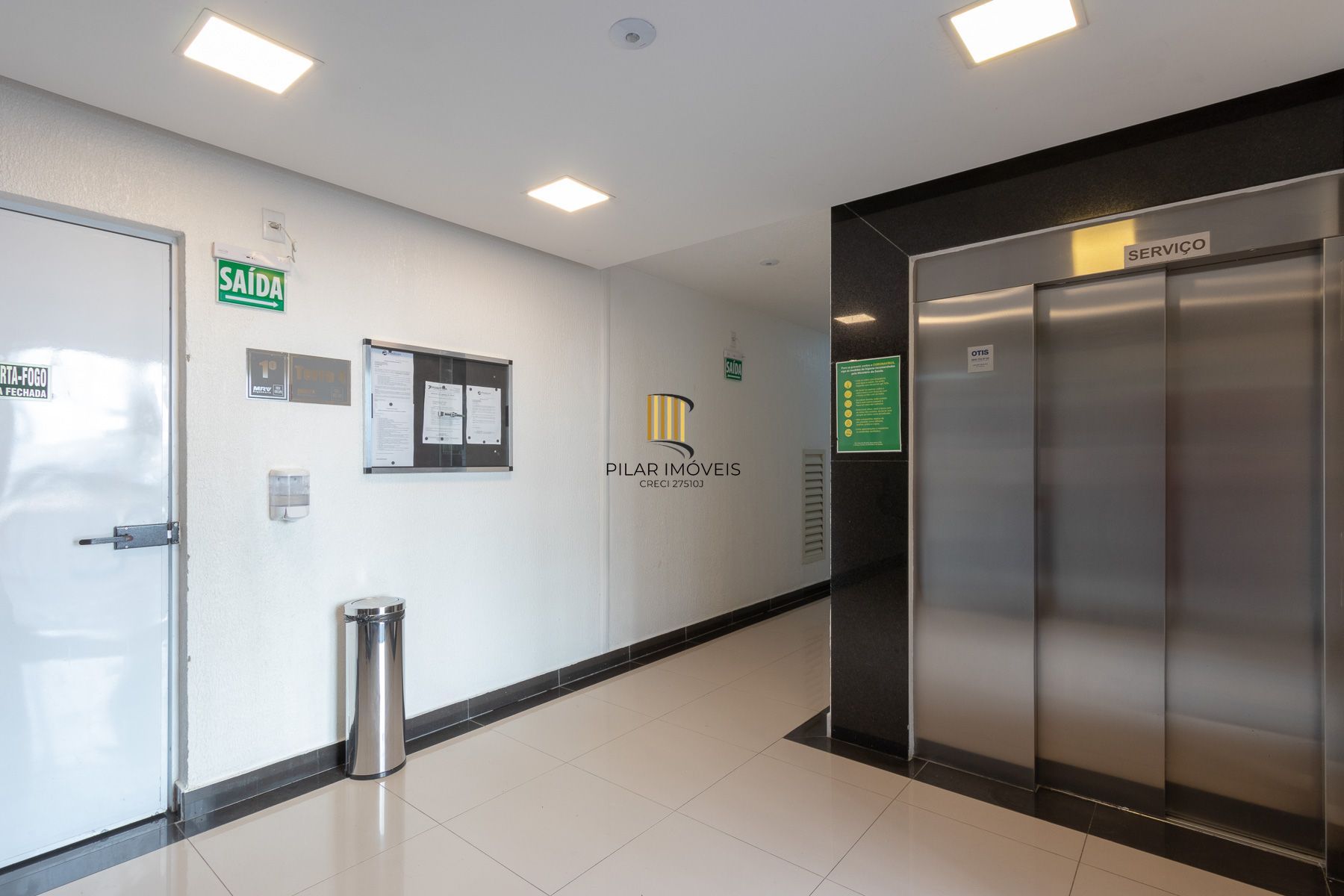 Apartamento 2 dormitórios no bairro Humaitá