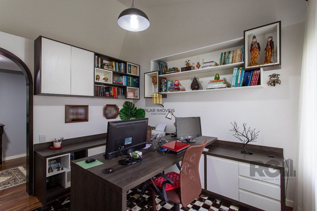 Casa 4 dormitórios no bairro Jardim Isabel