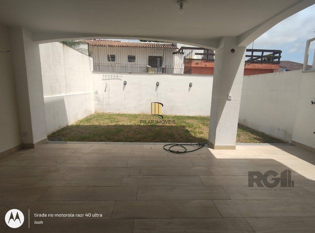 Casa em Condomínio fechado com 3 dormitórios no bairro Vila Nova em Porto Alegre, RS