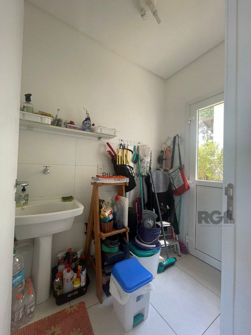 Casa de Condomínio 3 dormitórios no bairro Atlântida Sul