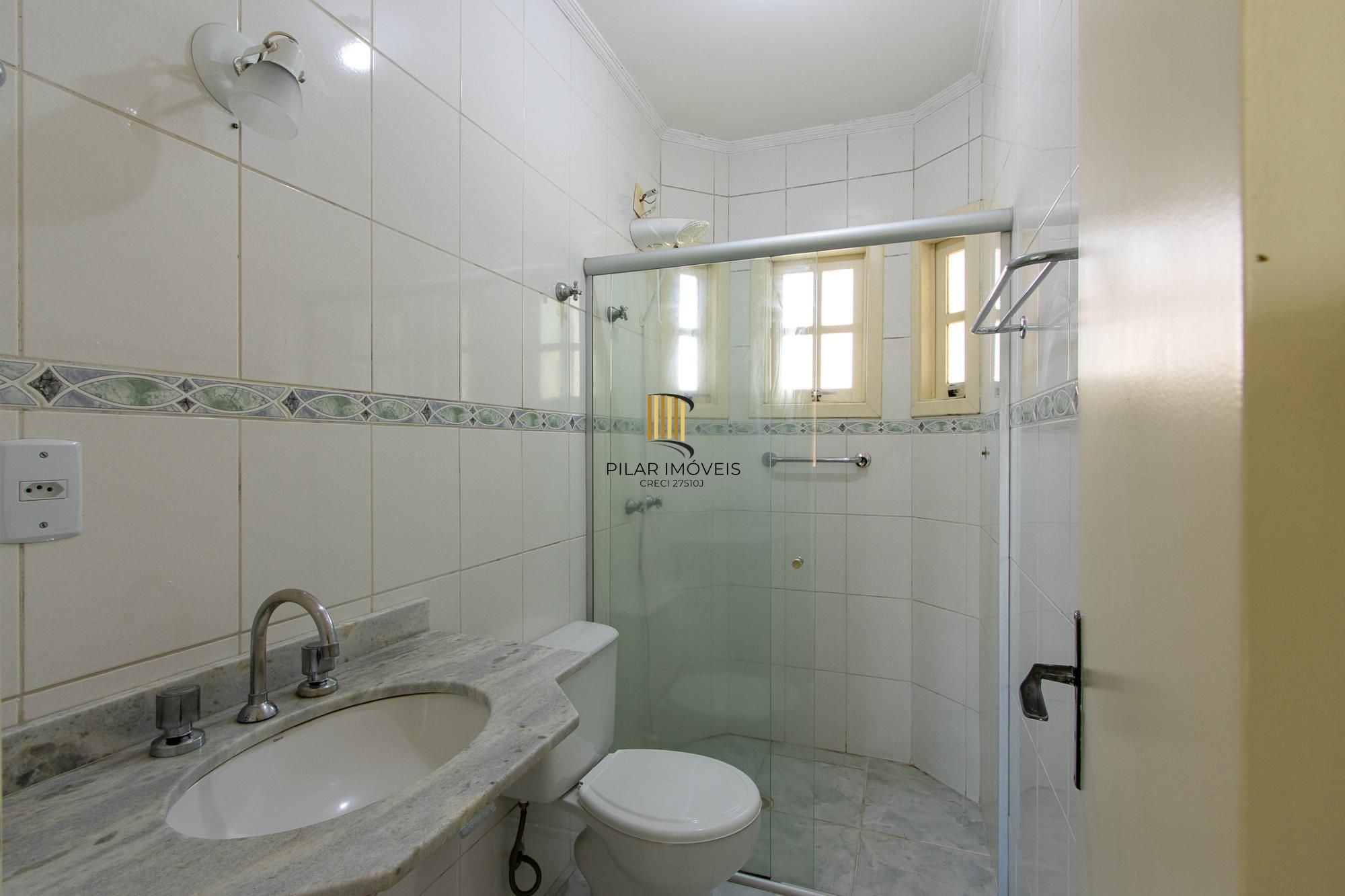 Casa à venda no Altos do Ipê no Bairro Espirito Santo.