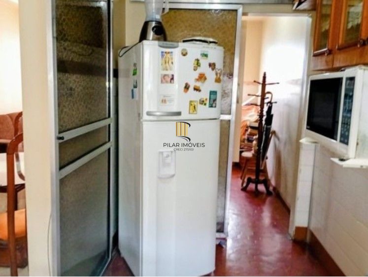 Apartamento 2 dormitórios desocupado à venda no bairro São João