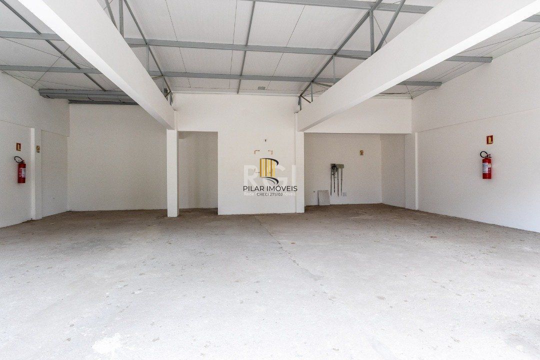 Loja para Venda - 98m², 0 dormitórios, Tristeza