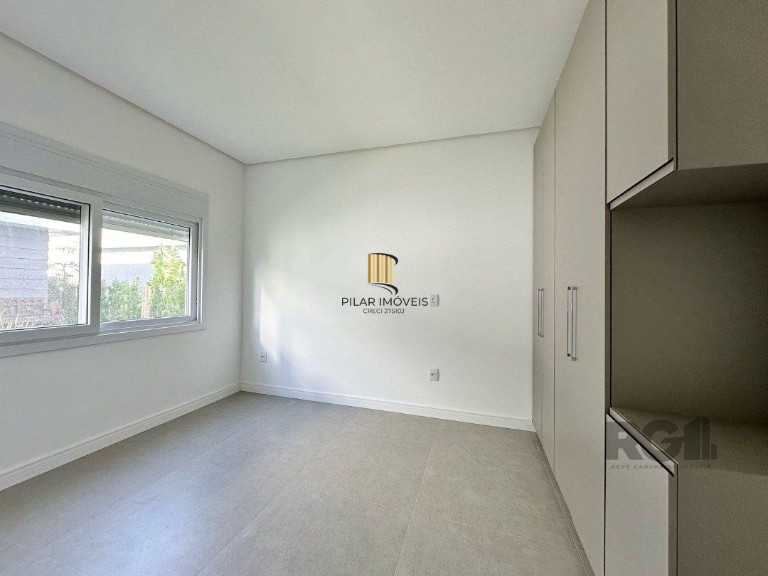 Casa de Condomínio 3 dormitórios no bairro Dubai