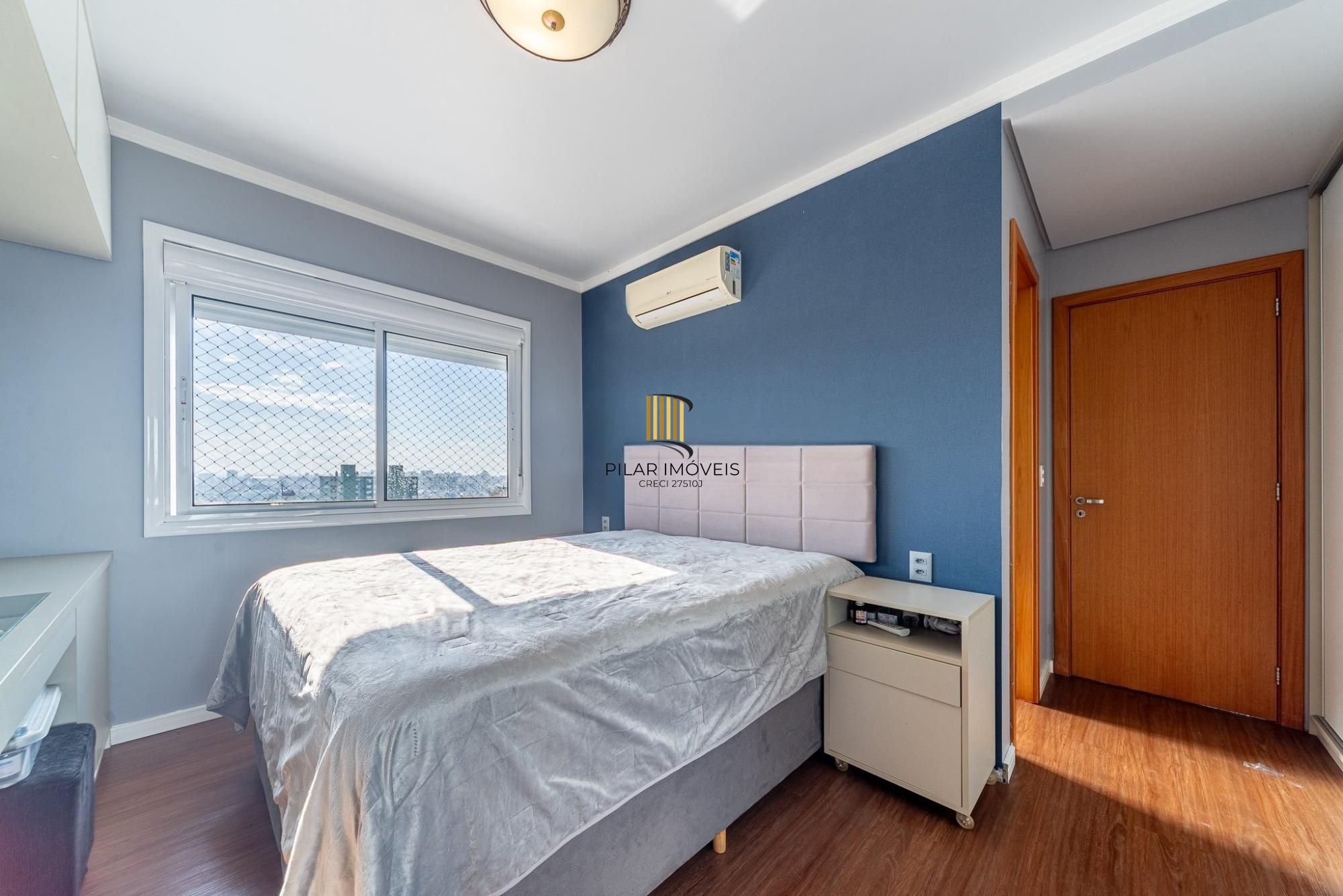 Apartamento 2 Dormitórios com Suíte e 2 Vagas no Petrópolis – 75m²