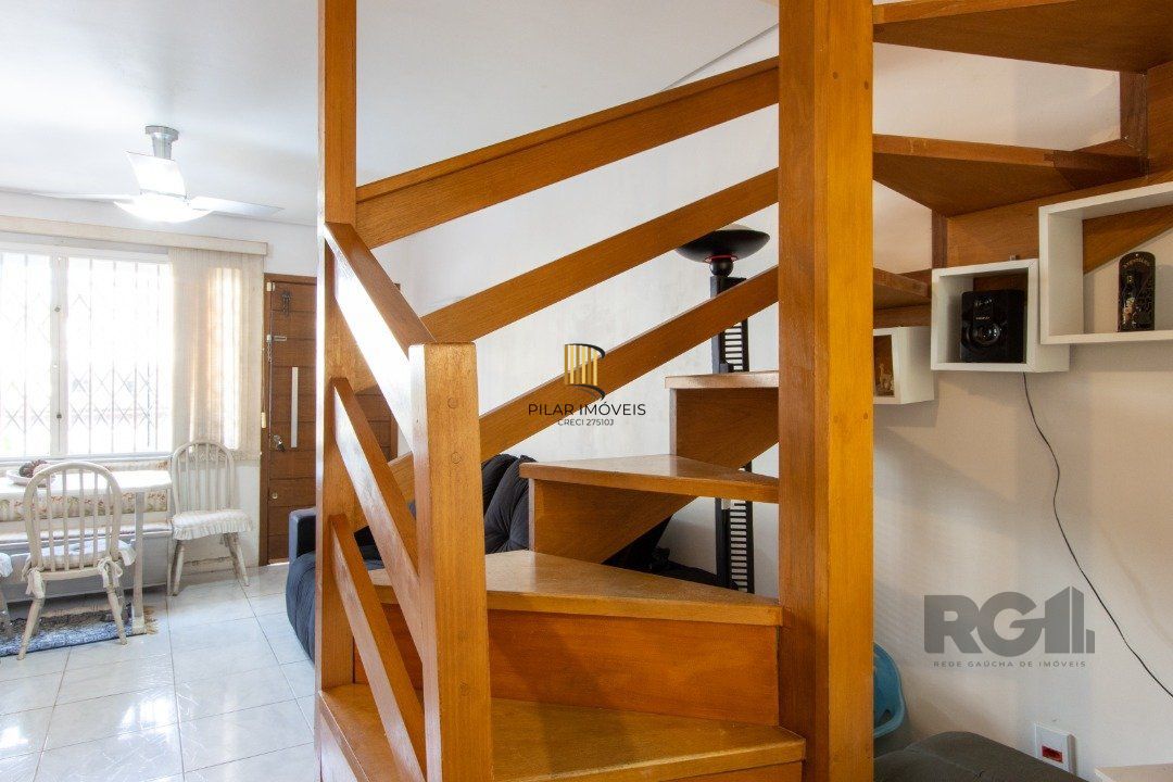 Casa para Venda - 204m², 3 quartos, 2 suites, 1 vaga - Caminhos do Sol - Guarujá