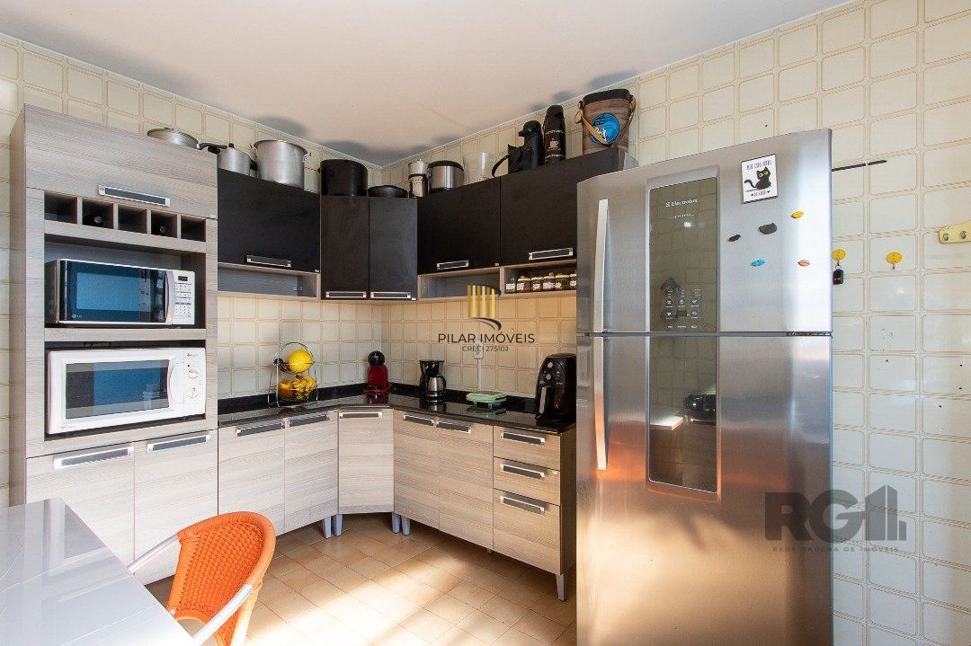 Casa 3 dormitórios no bairro Ipanema