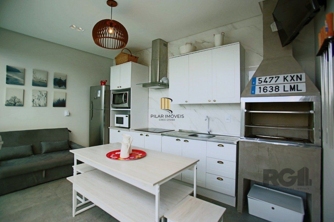 Casa 3 dormitórios no bairro Zona Nova