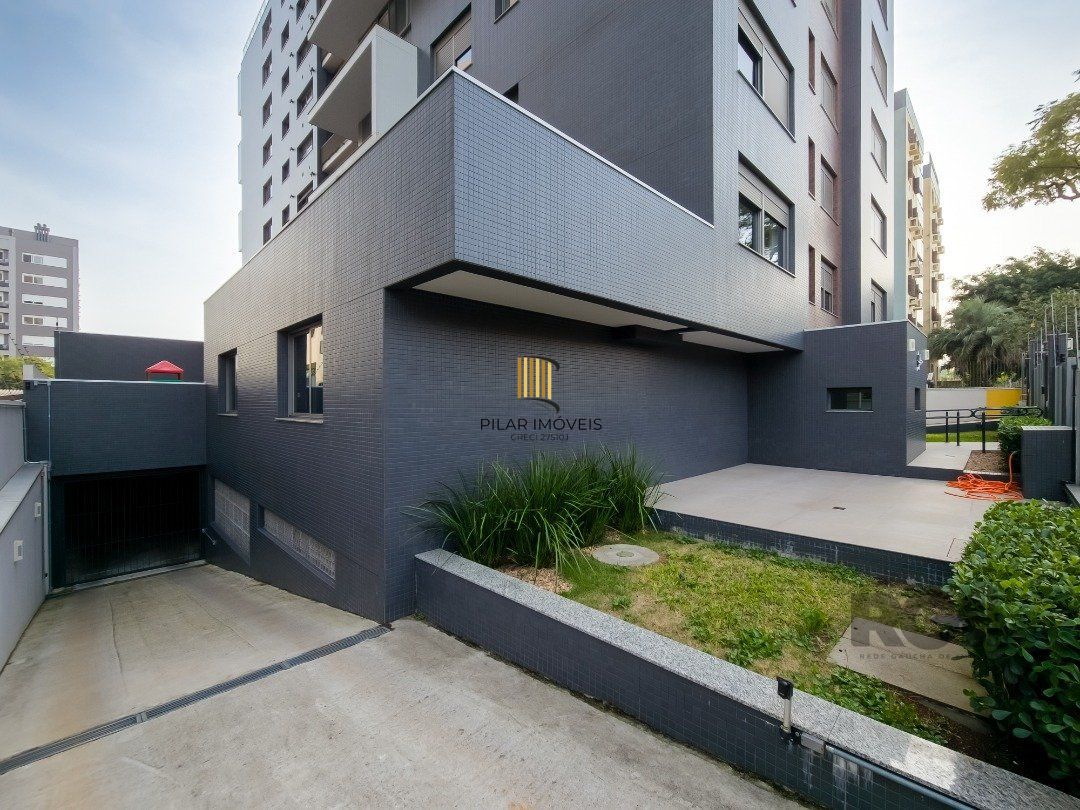 Apartamento com 145m² e 3 dormitórios no bairro Tristeza em PORTO ALEGRE para Comprar