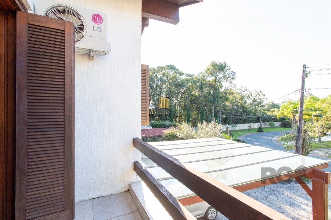 Casa de Condomínio 4 dormitórios no bairro Belém Novo