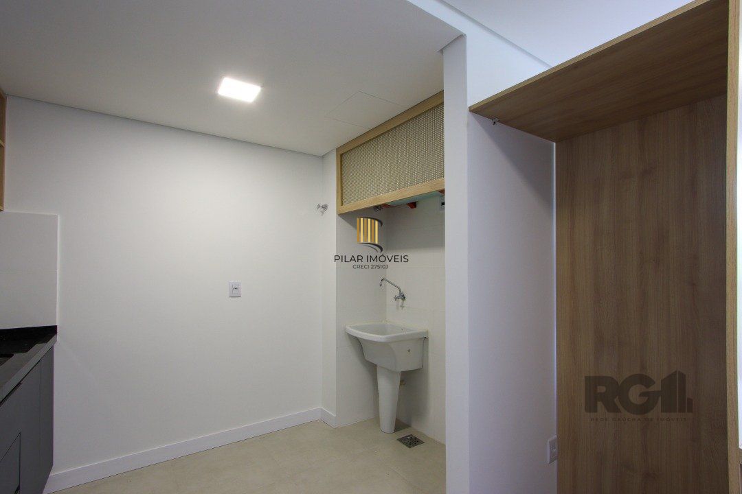 Apartamento em Porto Alegre no Bairro Petrópolis, de 1 quarto, semi mobiliado.