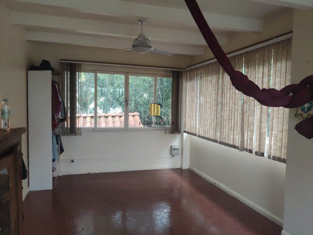 Casa para Venda - 205m², 3 dormitórios, sendo 1 suites, 2 vagas - Santo Antonio