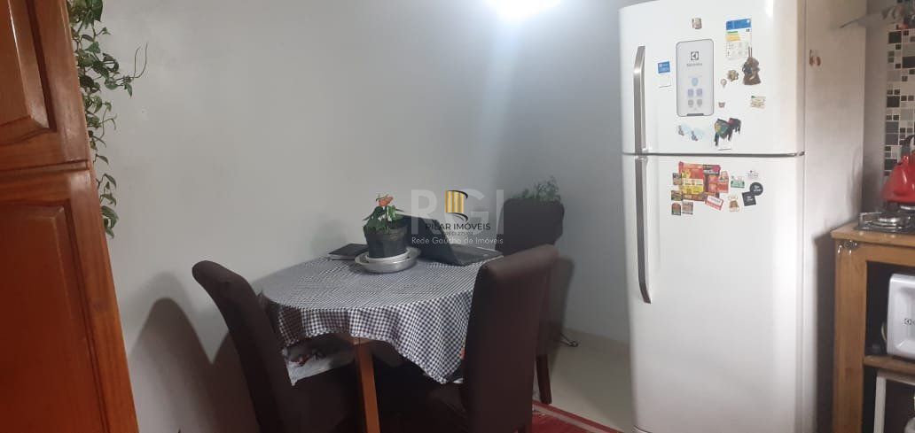Casa para Venda - 170m², 3 dormitórios, sendo 1 suites, 2 vagas - Feitoria