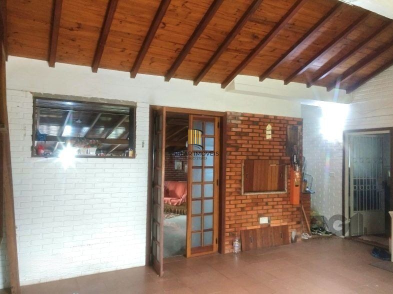 Casa para Venda - 250m², 3 dormitórios, sendo 1 suites, 4 vagas - Taruma