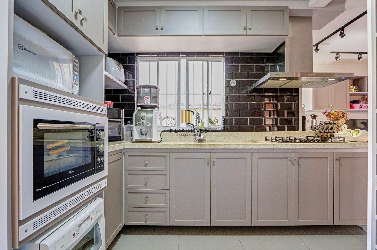 Casa térrea 2 dorm Zona Sul