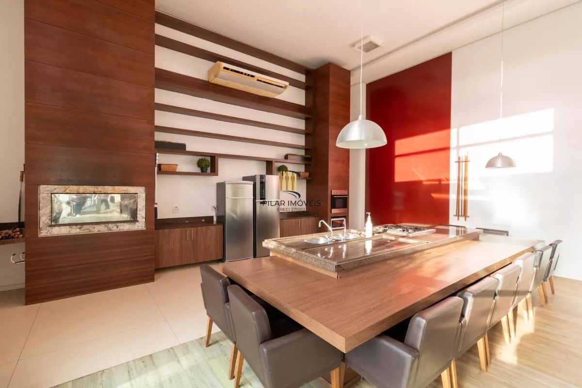 Apartamento à venda com 70m², 2 quartos e 1 vaga no bairro Jardim Botânico