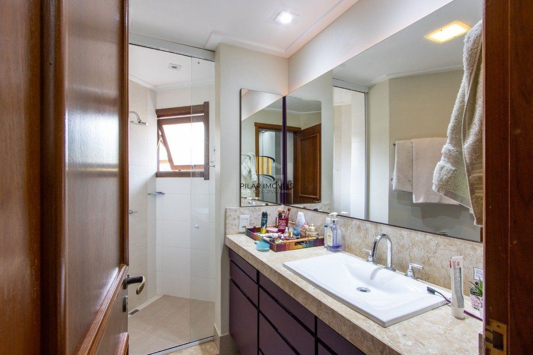 Casa 3 dormitórios no bairro Jardim Isabel