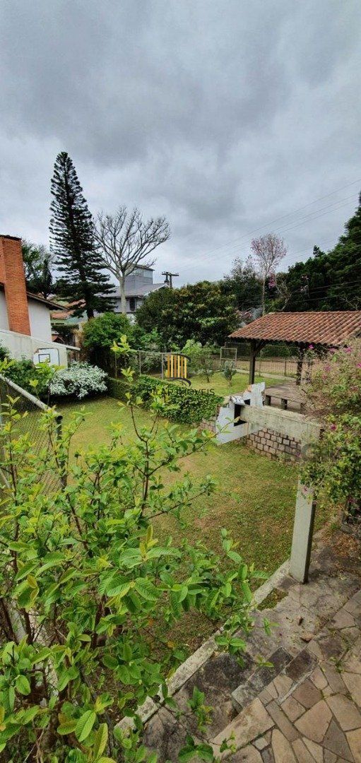 Casa 3 dormitórios no bairro Teresópolis