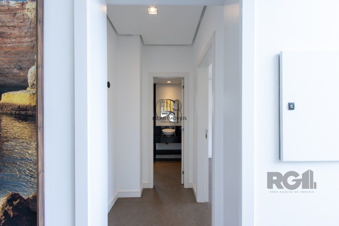 Casa mobiliada no Condomínio Las Rocas com 3 suítes,