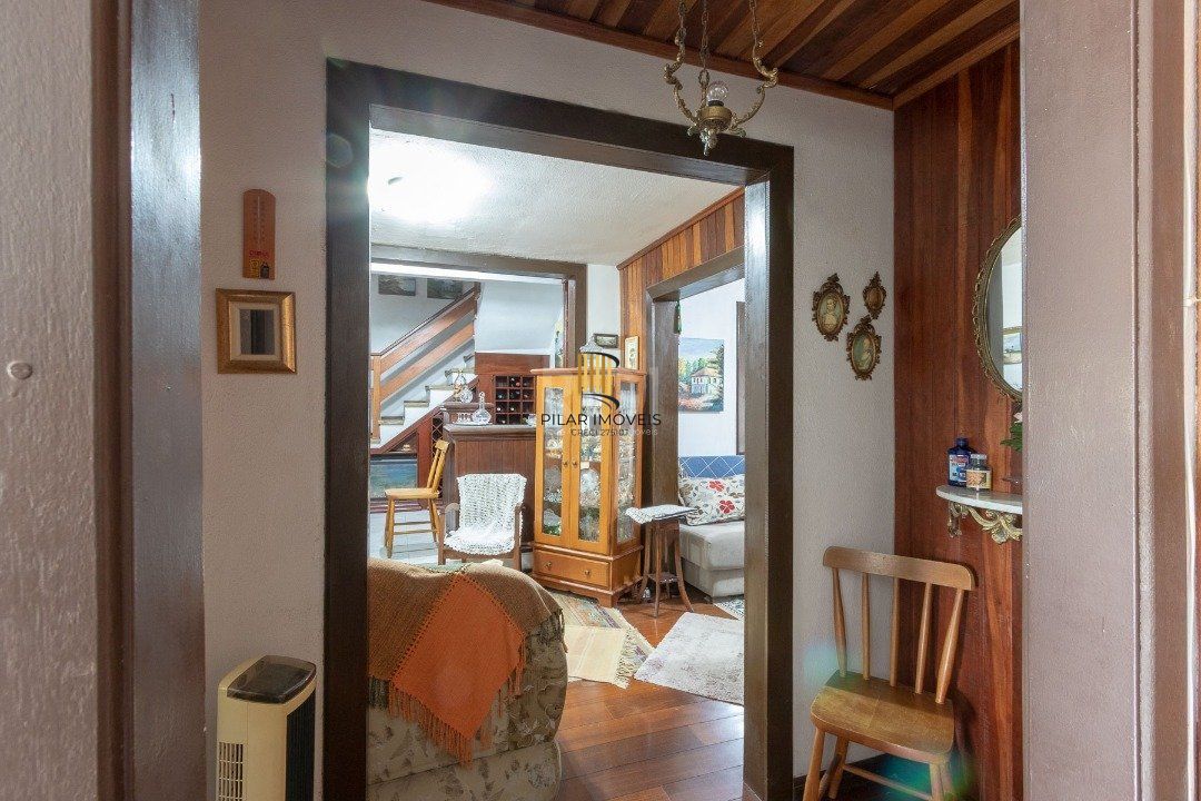 Casa para Venda - 200m², 3 dormitórios, sendo 1 suites, 1 vaga - Aberta dos Morros