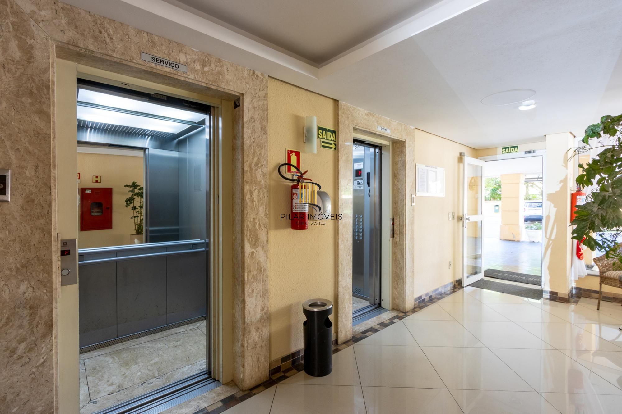 Apartamento 3 dormitórios no bairro Cristal