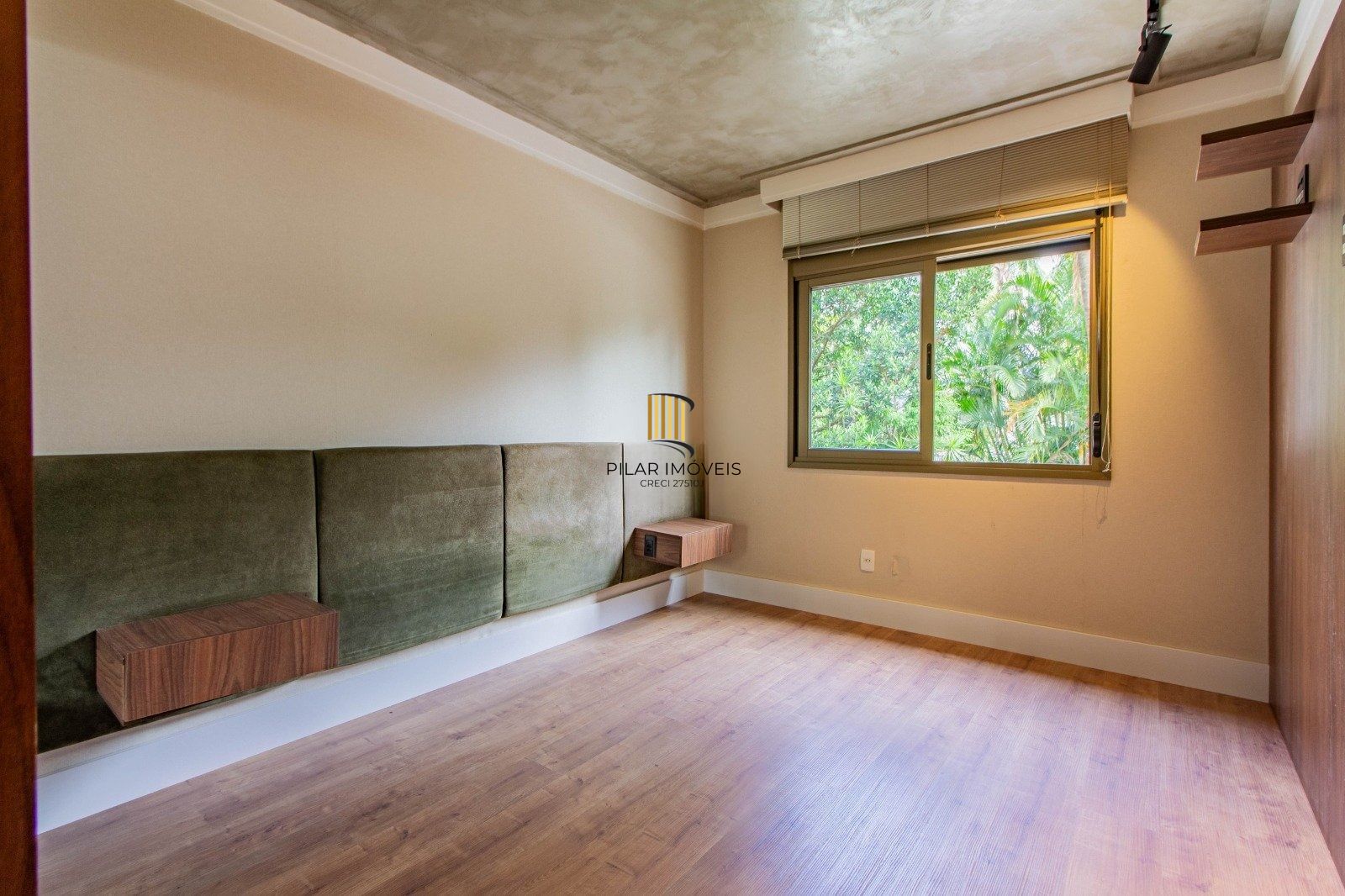 Apartamento Garden com 202m² e 3 dormitórios, 3 suítes, 3 vagas