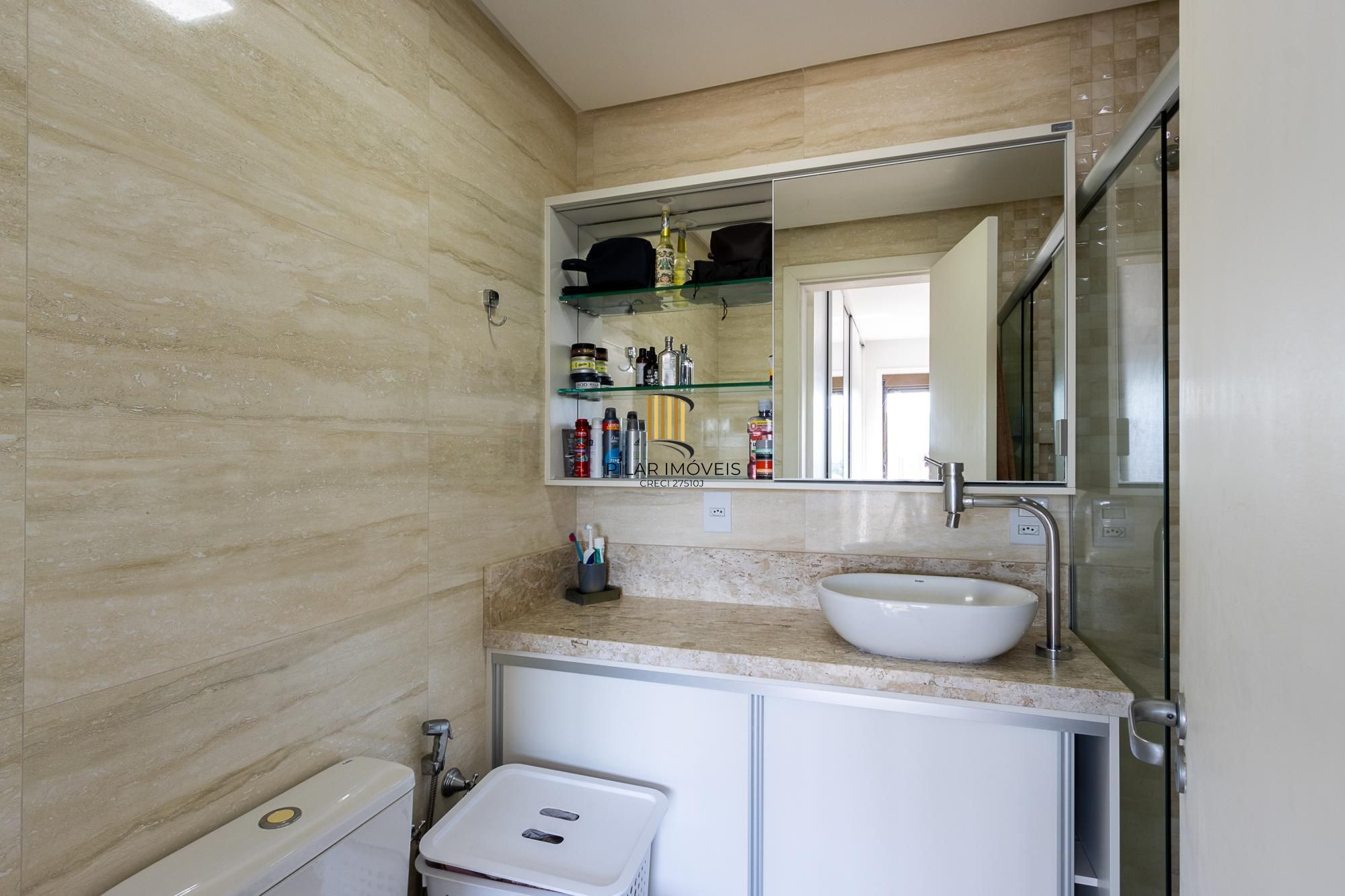 Apartamento 3 dormitórios no bairro Cristal