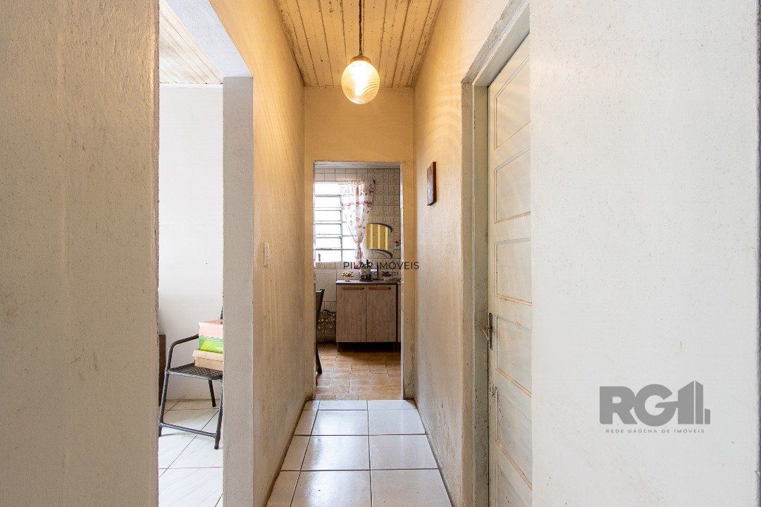 Casa 2 dormitórios no bairro Cristal