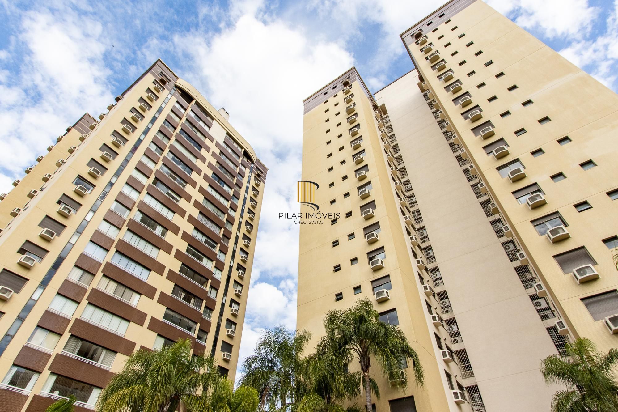 Apartamento 3 quartos, 139,64m² privativos, 2 vagas - Bairro Menino Deus