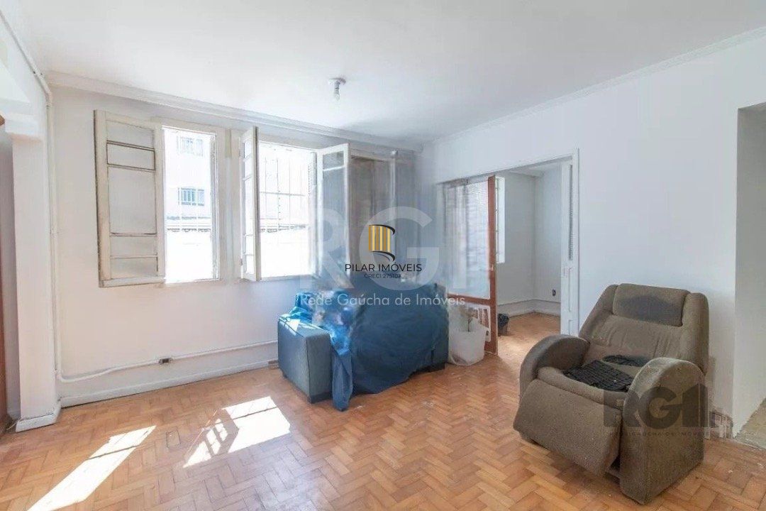 Casa para Venda - 200m², 5 dormitórios, 2 vagas - Azenha