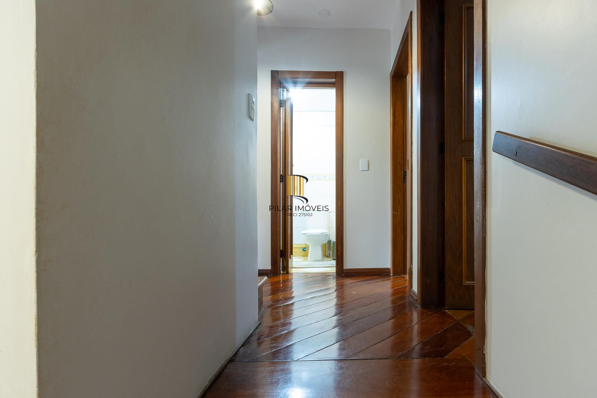 Casa Condominio para Venda - 175m², 3 dormitórios, sendo 1 suites, 4 vagas - Tristeza