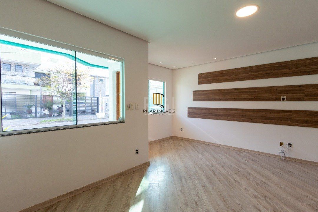 Casa para Venda - 178.4m², 3 dormitórios, sendo 1 suites, 2 vagas - Hípica