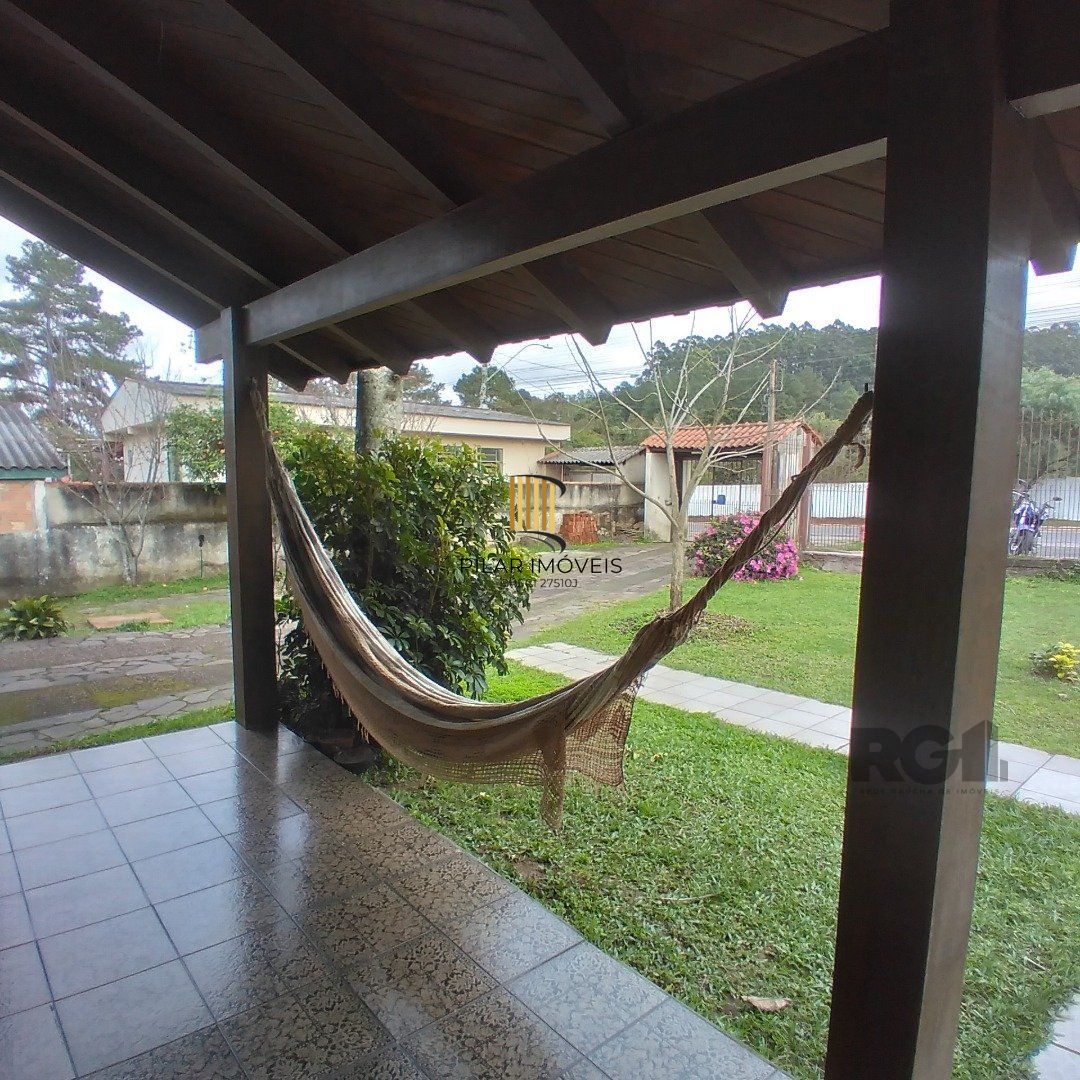 Casa 4 dormitórios no bairro Restinga
